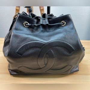 Channel Shoulder Bag